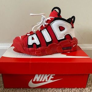 Nike Air Toddler Boy's sise 11.5c